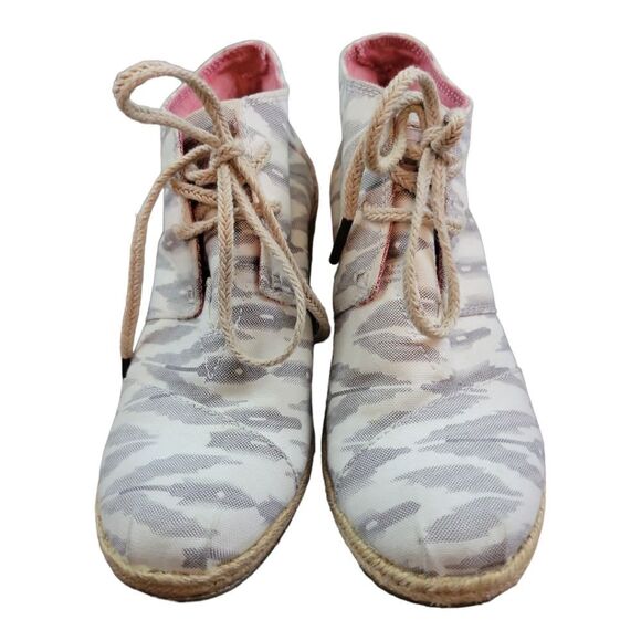 TOMS Grey Ikat Design Espadrille Wedges Size 6.5 - Picture 2 of 9